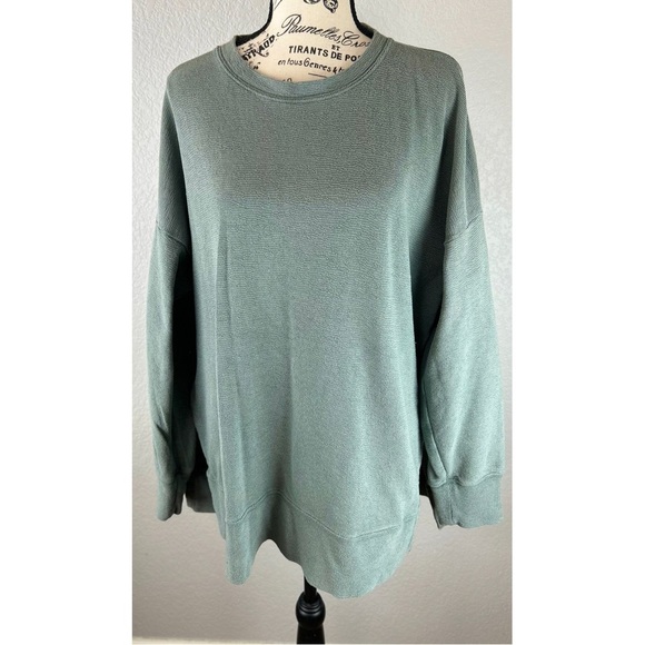 Aerie Long Sleeve Oversized Waffle Knit Sweater, size Medium - Picture 1 of 11